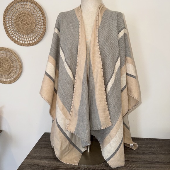 Cost Plus World Market Sweaters - St John's Bay One Size Cream Grey & Pink Sweater Wrap Vest Poncho Shawl